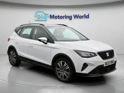 Used Seat Arona SE Technology 95 HP (69 kW) 2023 White SUV