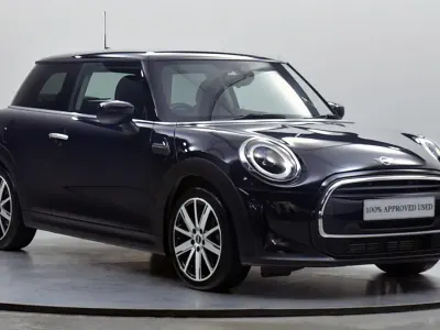 Used Mini Cooper Classic 134 HP (98 kW) 2023 Black Hatchback
