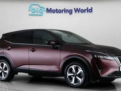 Used Nissan Qashqai N-Connecta 190 HP (139 kW) 2023 Red SUV