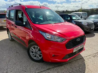 Used Ford Tourneo Connect Zetec 120 HP (88 kW) 2019 Red MPV