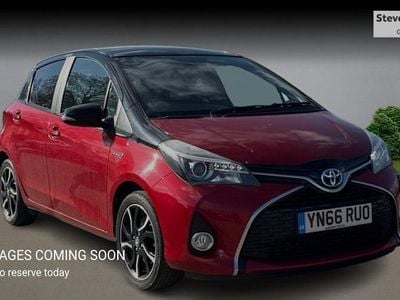 Used Toyota Yaris Hybrid Design 101 HP (74 kW) 2016 Hatchback
