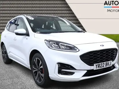Begagnad Ford Kuga ST-Line X 225 HK (165 kW) 2022 Vit SUV