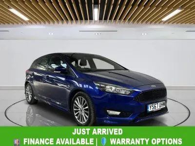 Used Ford Focus ST-Line 140 HP (102 kW) 2017 Blue Hatchback