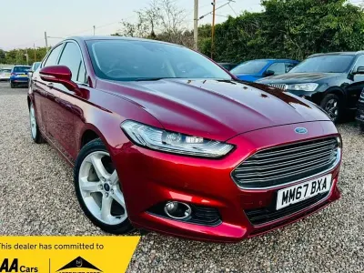 Used Ford Mondeo Titanium 240 HP (176 kW) 2018 Red Hatchback