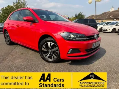 Używany VW Polo SE 2018 Czerwony Hatchback