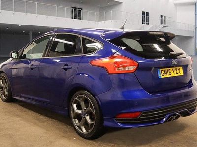 Used Ford Focus ST 185 HP (136 kW) 2015 Blue Hatchback