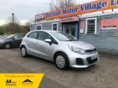 Used Kia Rio 2015 Silver Hatchback