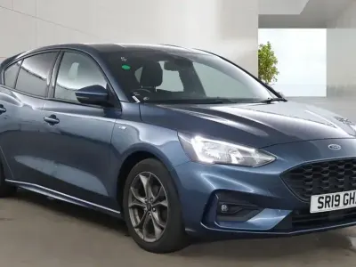 Used Ford Focus ST-Line 120 HP (88 kW) 2019 Blue Hatchback