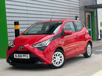 Used Toyota Aygo X-play 2018 Red Hatchback