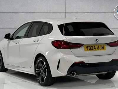 Używany BMW 118 M Sport 134 KM (98 kW) 2024 Biały Hatchback