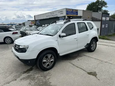 Used Dacia Duster Lauréate 110 HP (80 kW) 2016 White SUV