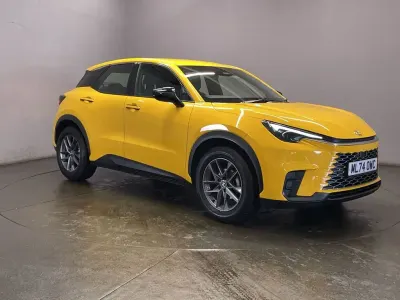 Used Lexus LBX 136 HP (100 kW) 2024 Yellow SUV