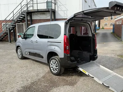 Used Citroën Berlingo Feel 2020 Grey MPV