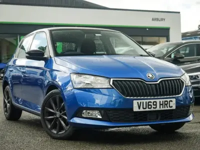 Begagnad Skoda Fabia Colour Edition 94 HK (69 kW) 2019 Blå Halvkombi