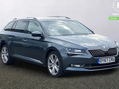 Usado Skoda Superb SE L Executive 190 CV (139 kW) 2019 Familiar
