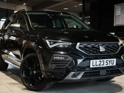Käytetty Seat Ateca Black Edition 150 HP (110 kW) 2023 Musta Katumaasturi