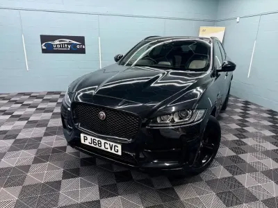 Used Jaguar F-Pace R-Sport 180 HP (132 kW) 2018 Black SUV