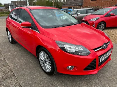 Used Ford Focus Zetec 2014 Red Hatchback