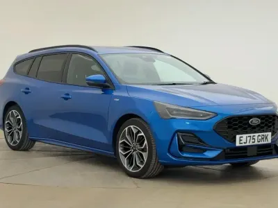 Used Ford Focus ST-Line X 125 HP (91 kW) 2025 Blue Estate