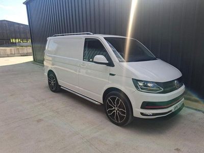 Used VW Transporter Highline 102 HP (75 kW) 2017 White Van