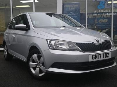 Used Skoda Fabia SE 90 HP (66 kW) 2017 Silver Hatchback