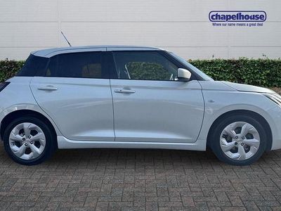 Usado Suzuki Swift 82 HP (60 kW) 2025 Branco Citadino