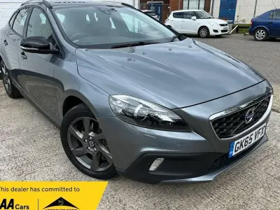 Usado Volvo V40 CC 120 HP (88 kW) 2015 Carrinha
