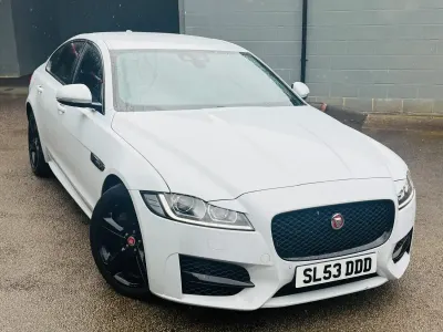 Used Jaguar XF R-Sport 180 HP (132 kW) 2018 White Sedan