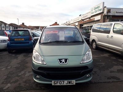 used Peugeot 1007 1.4 Dolce 3-Door From £2