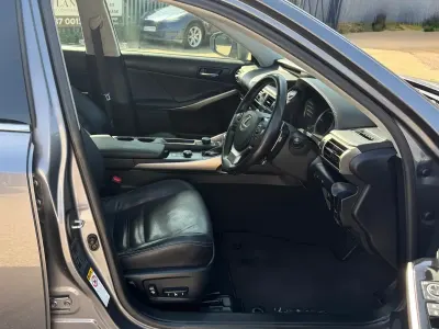 Usado Lexus IS300h