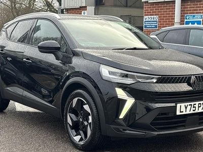 Metallic oyster grey New 2025 Renault Captur Techno SUV | £19,494 (Good price)
