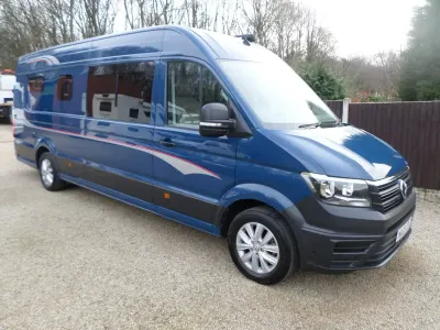 Begagnad VW Crafter Trendline 177 HK (130 kW) 2023 Blå Van