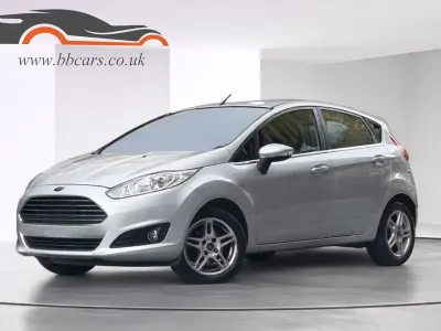 Used Ford Fiesta Zetec 105 HP (77 kW) 2013 Silver Hatchback