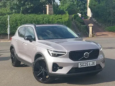 Used Volvo XC40 Ultra 163 HP (119 kW) 2025 Silver SUV