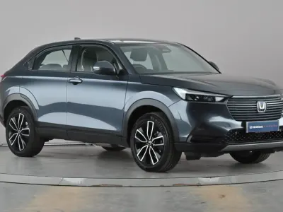 Używany Honda HR-V Elegance 131 KM (96 kW) 2022 Szary SUV