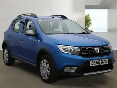 Used Dacia Sandero Lauréate 90 HP (66 kW) 2017 Blue Hatchback