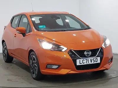 Używany Nissan Micra Acenta 92 KM (67 kW) 2021 Pomarańczowy Hatchback