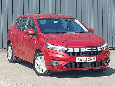 Używany Dacia Sandero Expression 91 KM (66 kW) 2023 Czerwony Hatchback