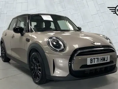 Used Mini Cooper Classic 134 HP (98 kW) 2021 Grey Hatchback