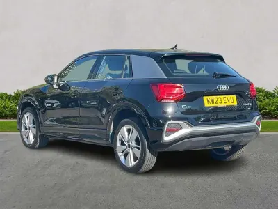 Begagnad Audi Q2 S-Line 147 HK (108 kW) 2023 Svart SUV