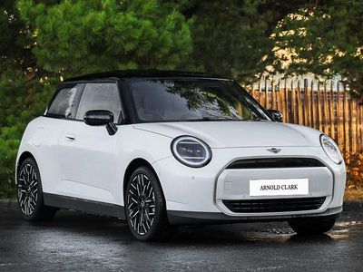 New Mini Cooper Exclusive 135 kW (184 HP) 2025 White Hatchback