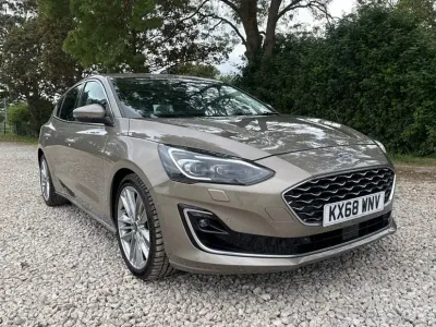 Used Ford Focus Vignale 182 HP (133 kW) 2019 Silver Hatchback