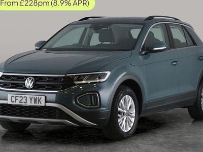 Used VW T-Roc Life 110 HP (80 kW) 2023 Blue SUV