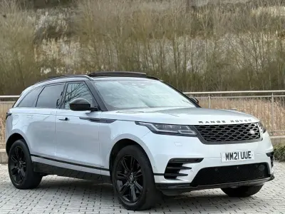 Używany Land Rover Range Rover Velar S 204 KM (150 kW) 2021 Srebrny SUV