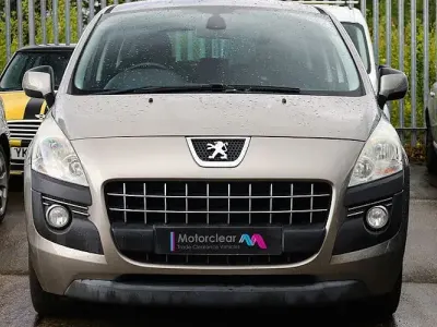 Second-hand Peugeot 3008 Sport 112 CP (82 kW) 2011 Gri Break