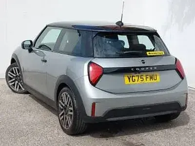 Used Mini Cooper Classic 114 kW (156 HP) 2025 Silver Hatchback