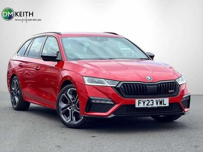 Używany Skoda Octavia vRS 180 KM (132 kW) 2023 Czerwony Kombi