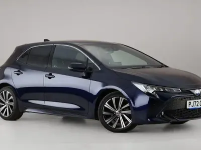 Used Toyota Corolla Design 122 HP (89 kW) 2022 Blue Hatchback