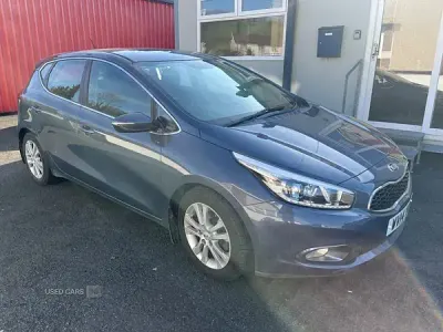 Used Kia Ceed 126 HP (92 kW) 2014 Blue Hatchback