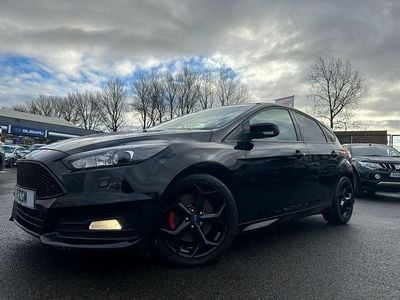 Used Ford Focus ST 185 HP (136 kW) 2015 Black Hatchback